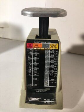 Vintage Pelouze Petite Model P-1 Postal Scale (1981)